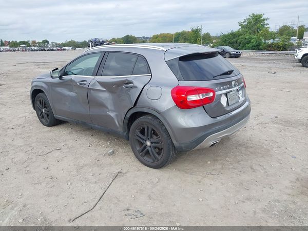 2015 MERCEDES-BENZ GLA 250 4MATIC — I3