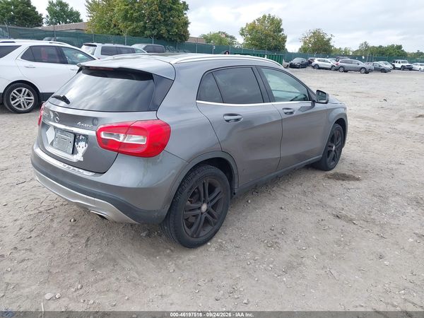 2015 MERCEDES-BENZ GLA 250 4MATIC — I4