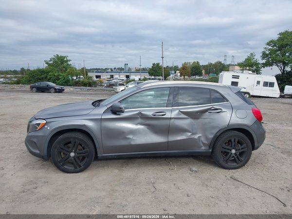 2015 MERCEDES-BENZ GLA 250 4MATIC — I117