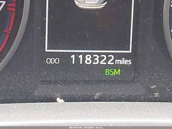 2018 TOYOTA RAV4 XLE — I7