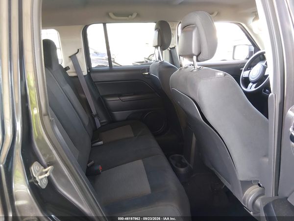 2016 JEEP PATRIOT SPORT — I8