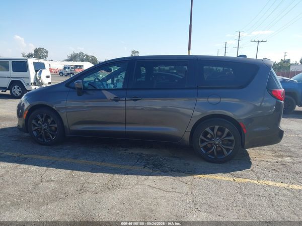 2018 CHRYSLER PACIFICA TOURING PLUS — I117