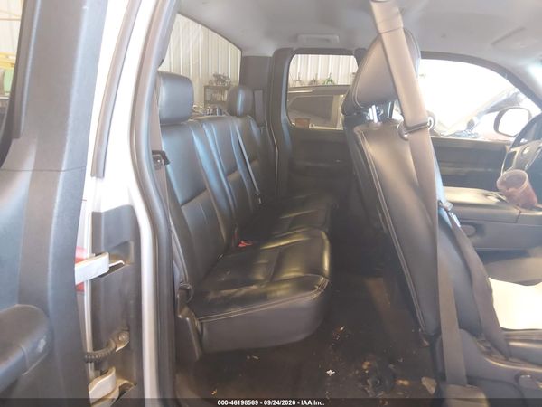 2012 CHEVROLET SILVERADO 1500 LT — I8