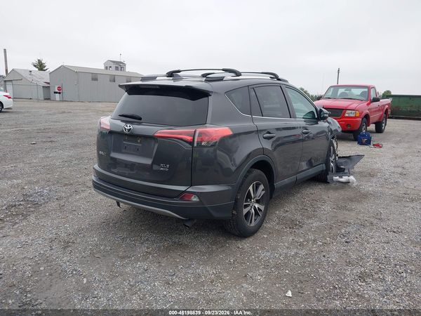 2017 TOYOTA RAV4 XLE — I4