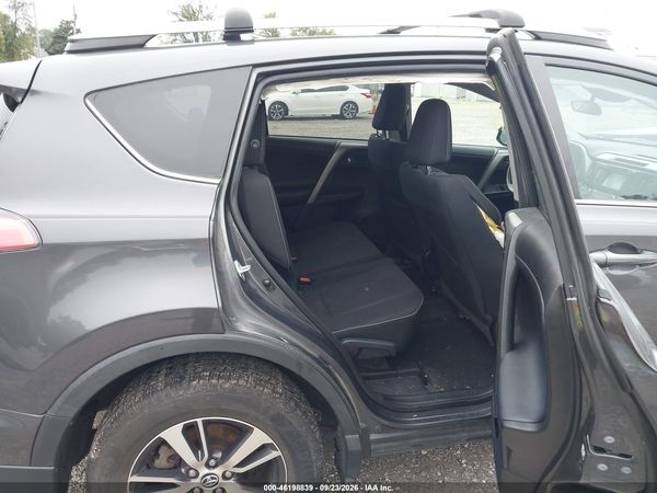 2017 TOYOTA RAV4 XLE — I8