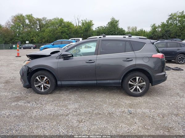 2017 TOYOTA RAV4 XLE — I117
