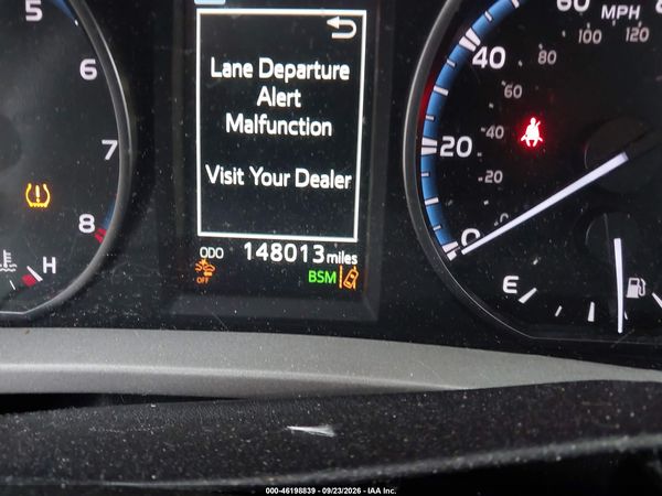 2017 TOYOTA RAV4 XLE — I118