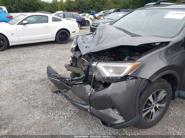 2017 TOYOTA RAV4 XLE — I153