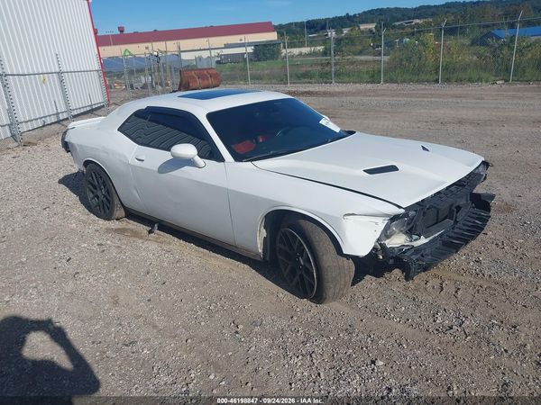 2015 DODGE CHALLENGER SXT PLUS OR R/T — I1