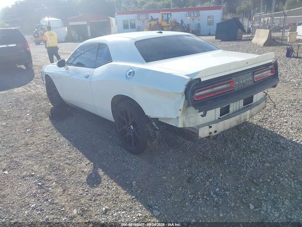 2015 DODGE CHALLENGER SXT PLUS OR R/T — I3