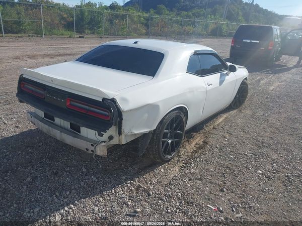 2015 DODGE CHALLENGER SXT PLUS OR R/T — I4