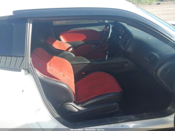 2015 DODGE CHALLENGER SXT PLUS OR R/T — I5