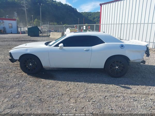 2015 DODGE CHALLENGER SXT PLUS OR R/T — I117