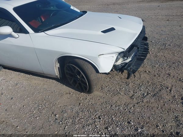 2015 DODGE CHALLENGER SXT PLUS OR R/T — I152