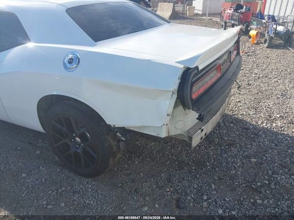 2015 DODGE CHALLENGER SXT PLUS OR R/T — I155