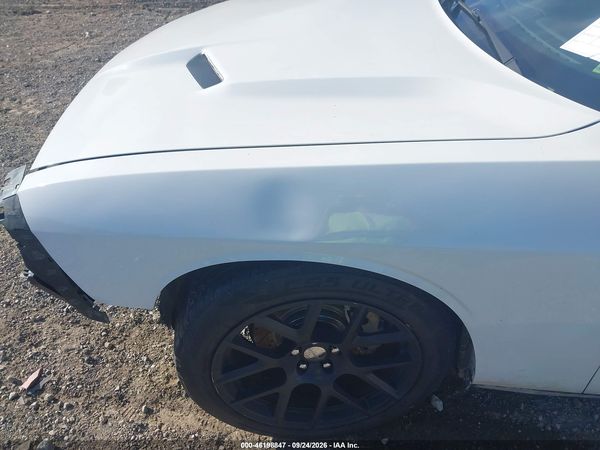 2015 DODGE CHALLENGER SXT PLUS OR R/T — I156