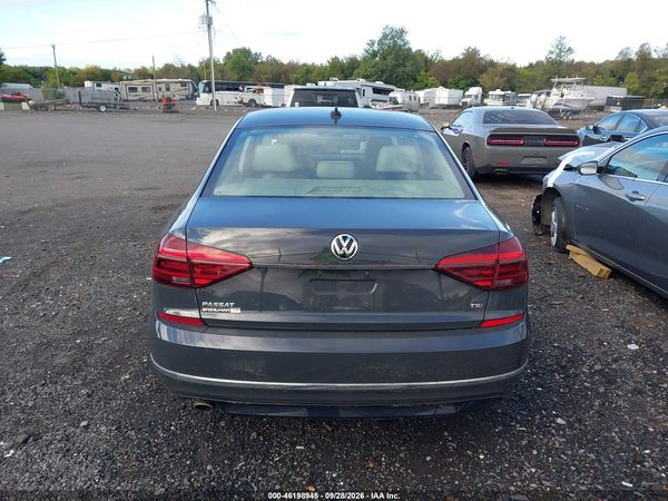 2017 VOLKSWAGEN PASSAT 1.8T R-LINE — I119