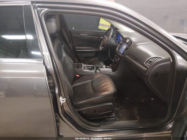 2015 CHRYSLER 300 LIMITED — I5