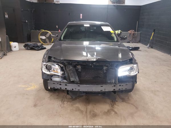 2015 CHRYSLER 300 LIMITED — I6