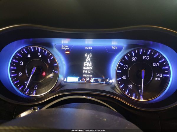 2015 CHRYSLER 300 LIMITED — I7