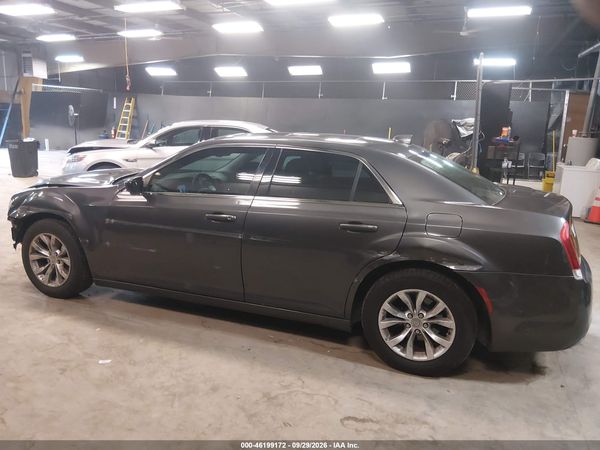 2015 CHRYSLER 300 LIMITED — I117