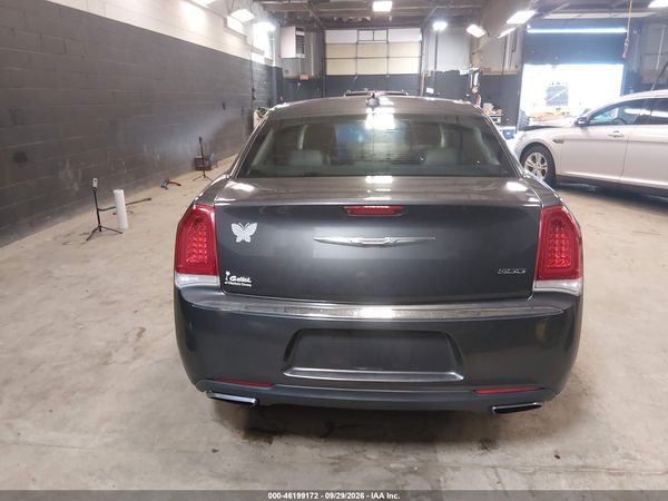 2015 CHRYSLER 300 LIMITED — I119