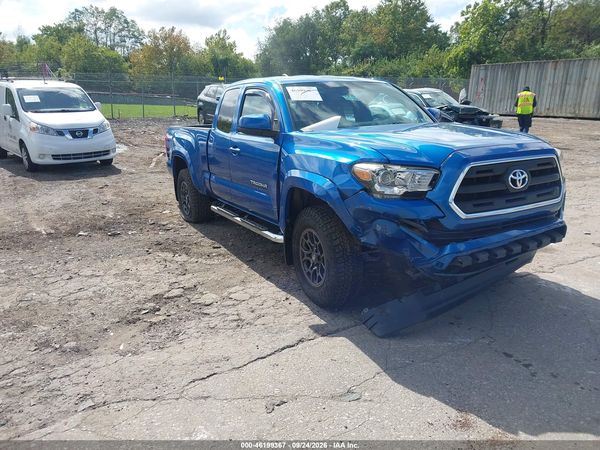 2017 TOYOTA TACOMA SR5 V6 — I1