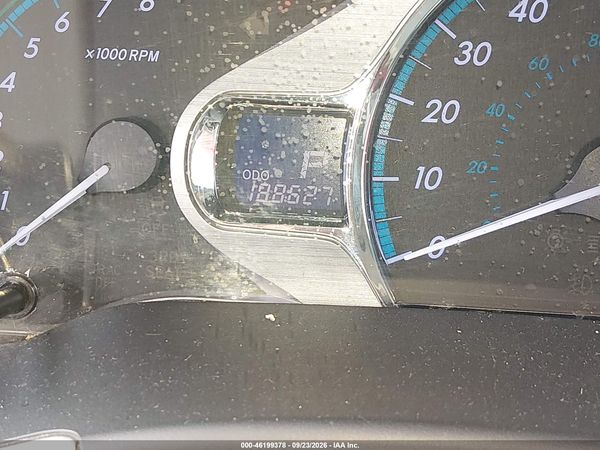 2014 TOYOTA SIENNA XLE V6 8 PASSENGER — I118