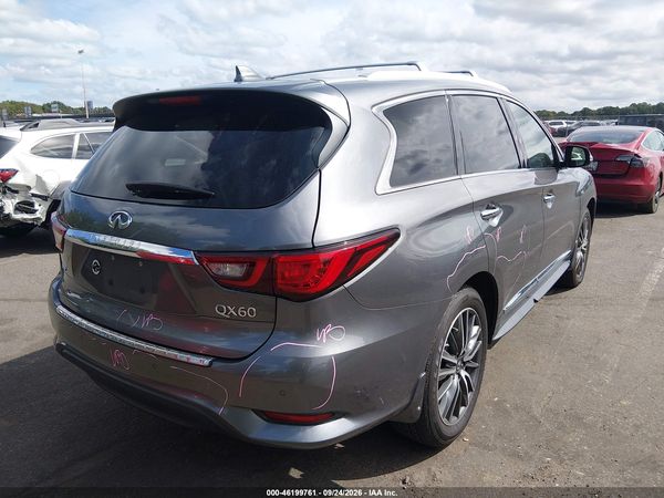 2019 INFINITI QX60 LUXE — I4