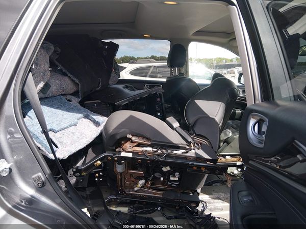 2019 INFINITI QX60 LUXE — I8