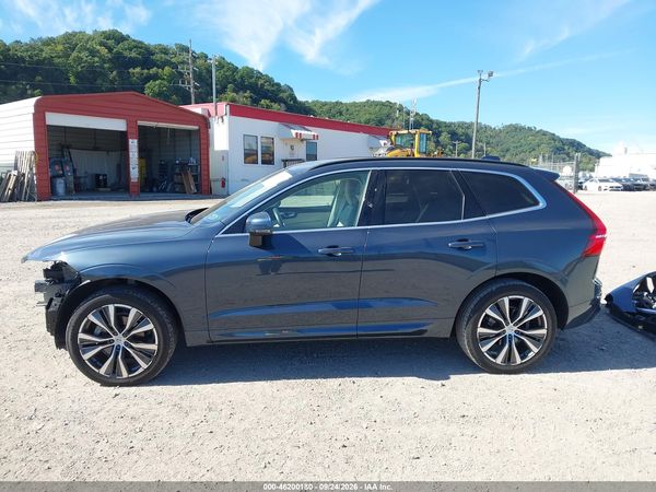 2022 VOLVO XC60 B5 MOMENTUM — I117