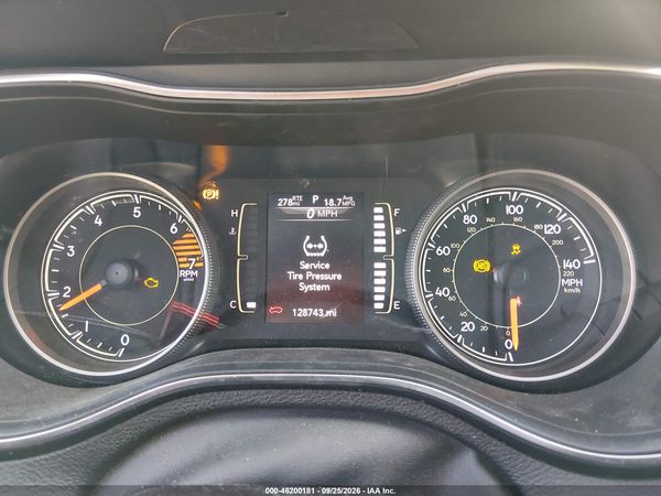 2019 JEEP CHEROKEE LATITUDE PLUS FWD — I7