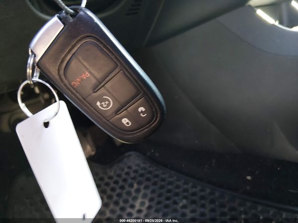 2019 JEEP CHEROKEE LATITUDE PLUS FWD — I11