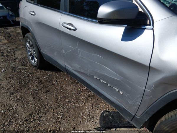 2019 JEEP CHEROKEE LATITUDE PLUS FWD — I152