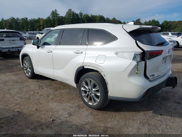 2020 TOYOTA HIGHLANDER LIMITED — I3