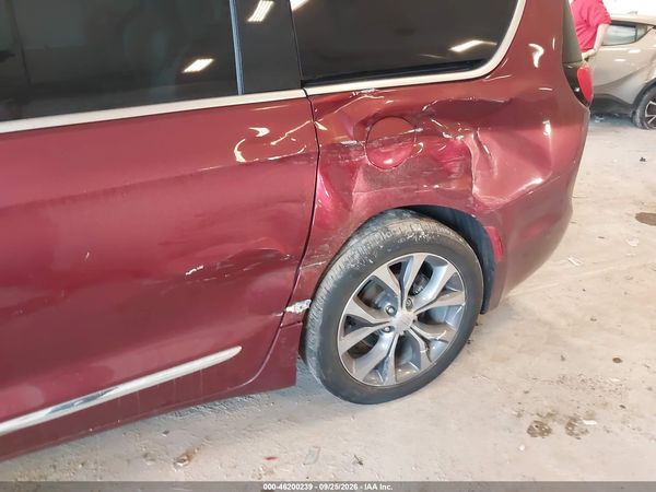 2018 CHRYSLER PACIFICA LIMITED — I152