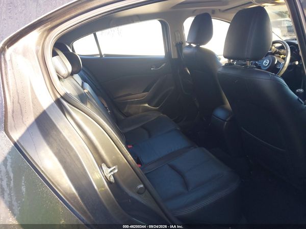 2017 MAZDA MAZDA3 GRAND TOURING — I8