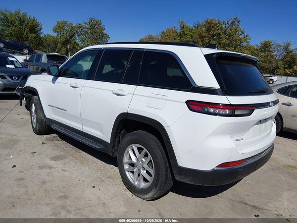 2024 JEEP GRAND CHEROKEE LAREDO X 4X4 — I3