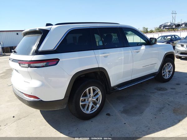 2024 JEEP GRAND CHEROKEE LAREDO X 4X4 — I4