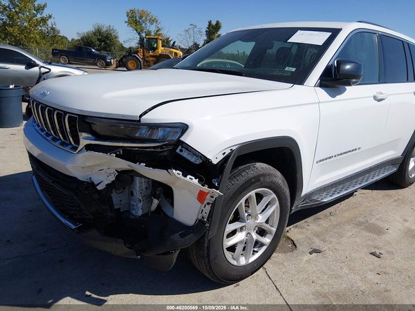 2024 JEEP GRAND CHEROKEE LAREDO X 4X4 — I6