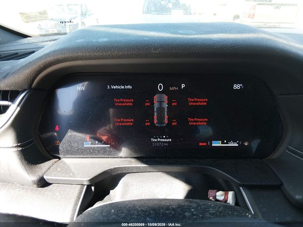 2024 JEEP GRAND CHEROKEE LAREDO X 4X4 — I7