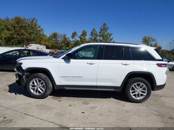 2024 JEEP GRAND CHEROKEE LAREDO X 4X4 — I117