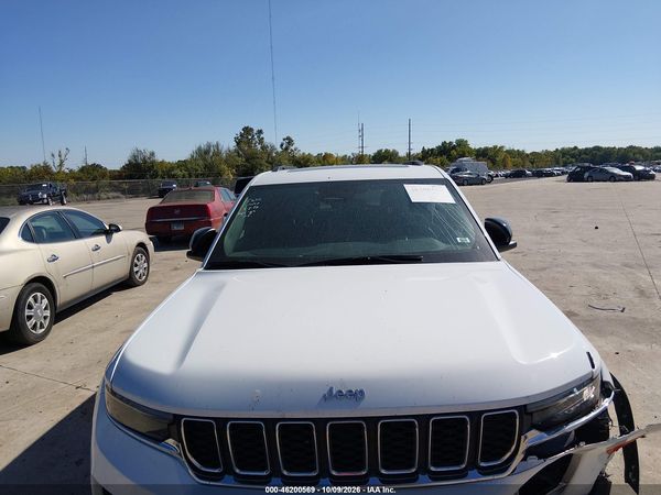 2024 JEEP GRAND CHEROKEE LAREDO X 4X4 — I153