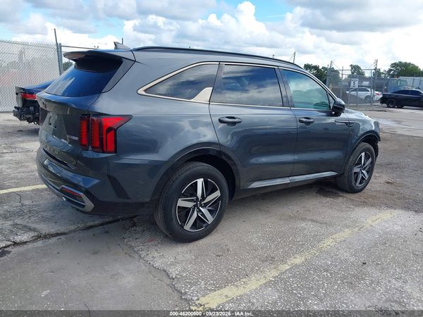 2021 KIA SORENTO EX — I4