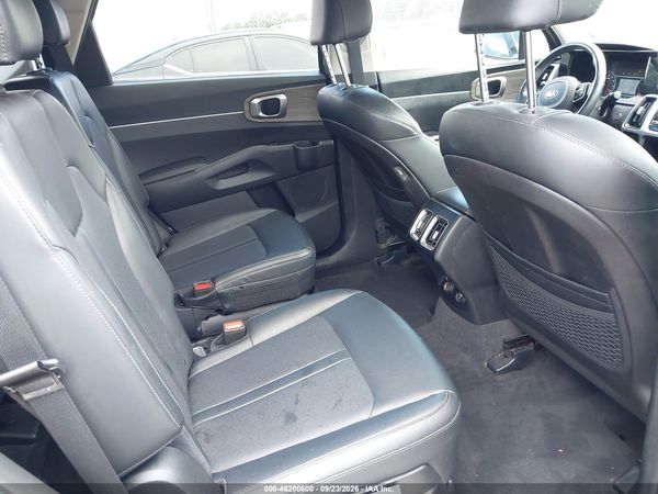 2021 KIA SORENTO EX — I8