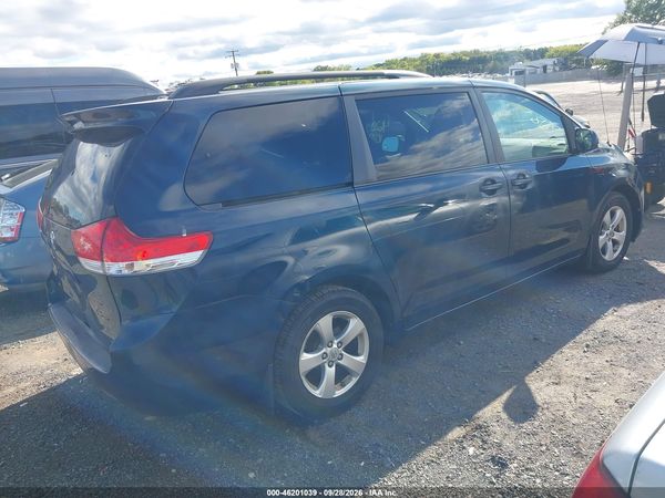 2012 TOYOTA SIENNA LE V6 8 PASSENGER — I4