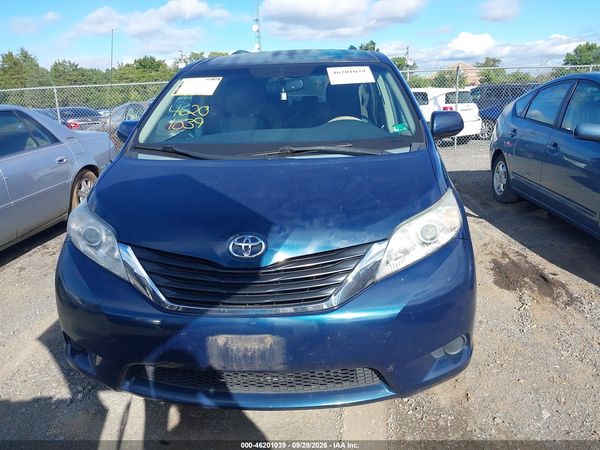 2012 TOYOTA SIENNA LE V6 8 PASSENGER — I115