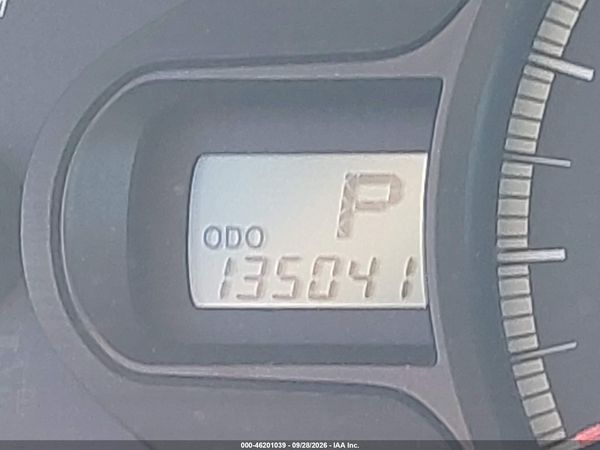 2012 TOYOTA SIENNA LE V6 8 PASSENGER — I118