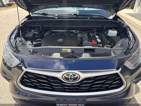 2021 TOYOTA HIGHLANDER XLE — I10