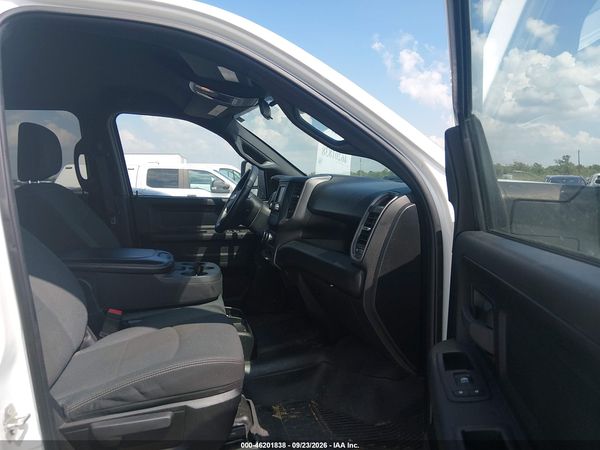 2023 RAM 3500 TRADESMAN — I5
